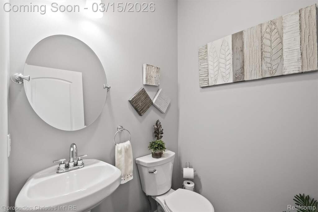 3 Bedroom Single Family Home/House's Image 57