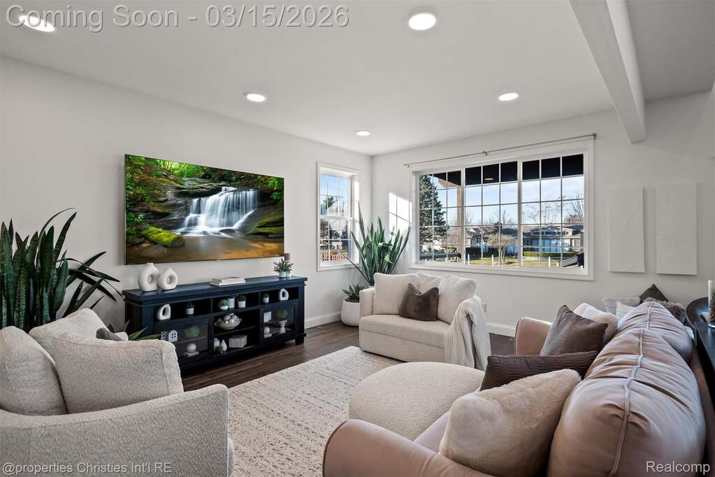 3 Bedroom Single Family Home/House's Image 6