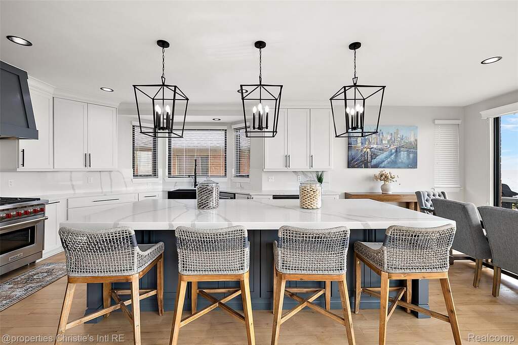 3 Bedroom Single Family Home/House's Image 11