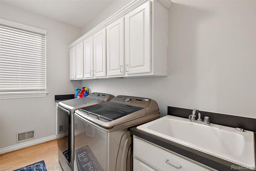 3 Bedroom Single Family Home/House's Image 19