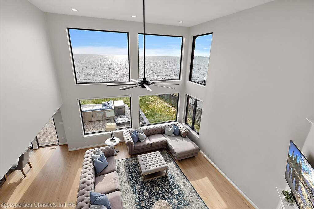 3 Bedroom Single Family Home/House's Image 21