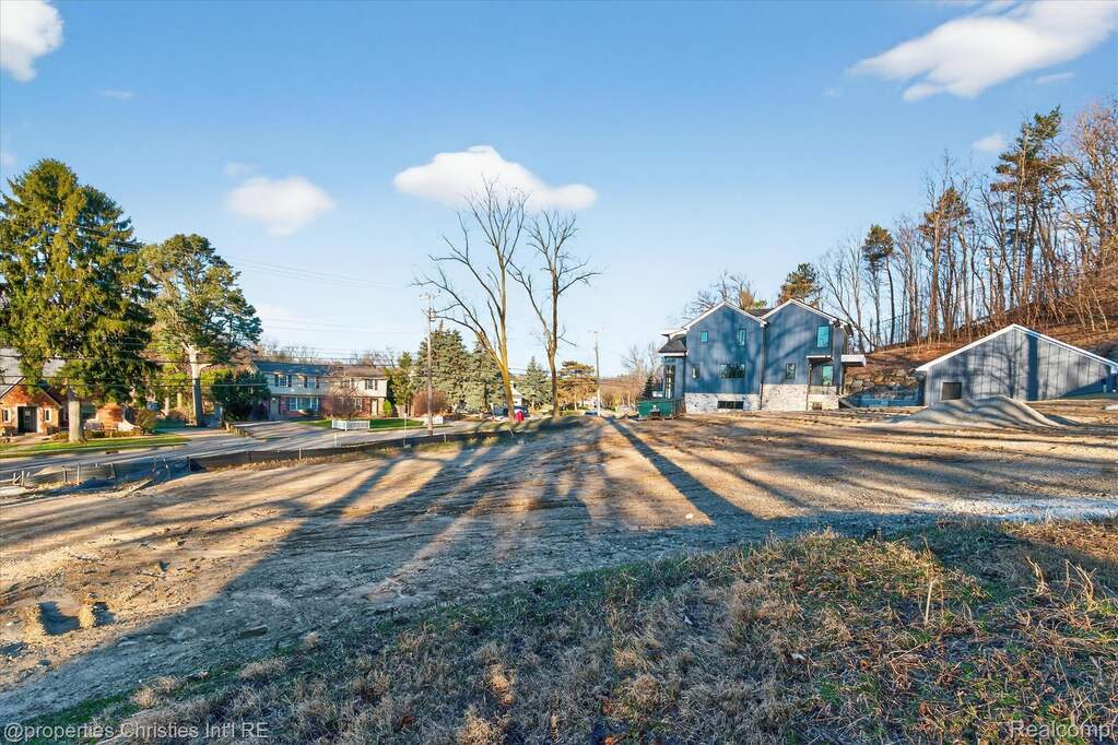 Land/Vacant Land's Image 5