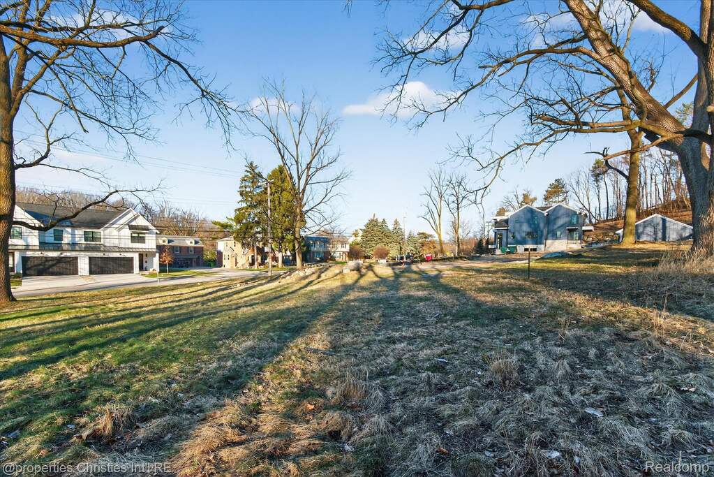Land/Vacant Land's Image 6