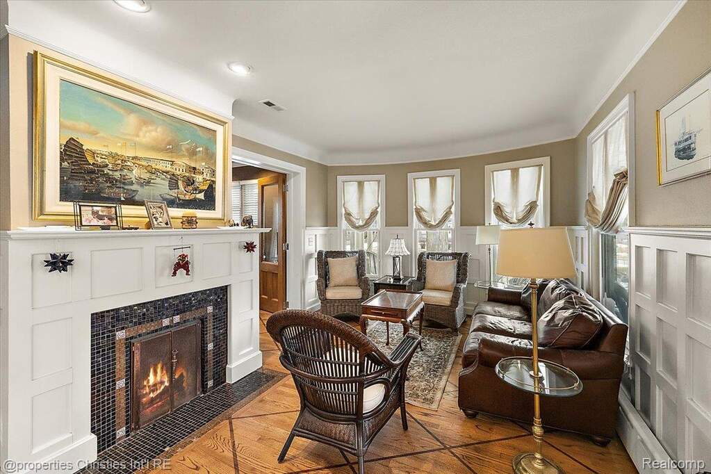 4 Bedroom Single Family Home/House's Image 21
