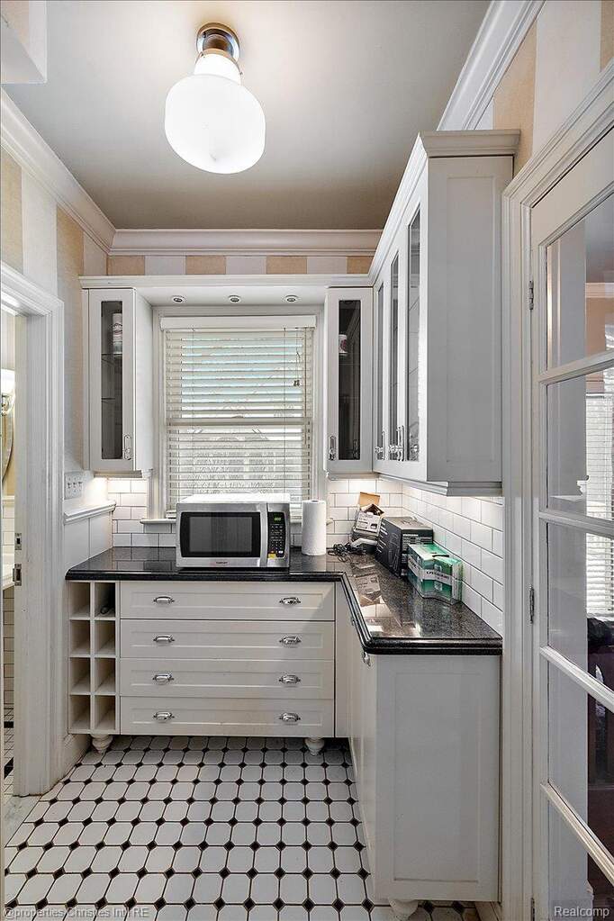 4 Bedroom Single Family Home/House's Image 39