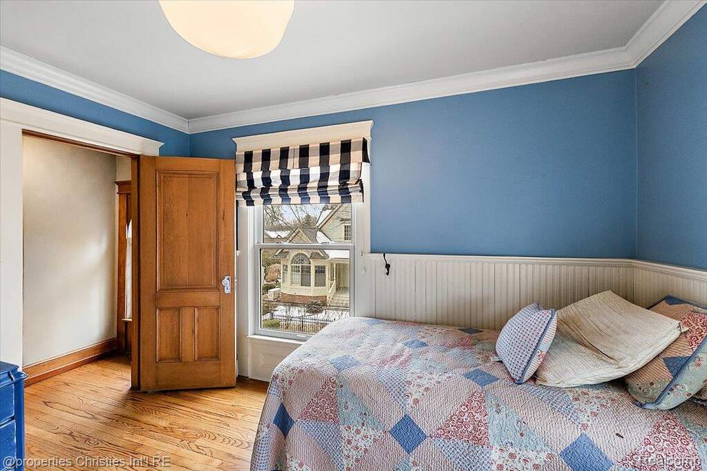 4 Bedroom Single Family Home/House's Image 44