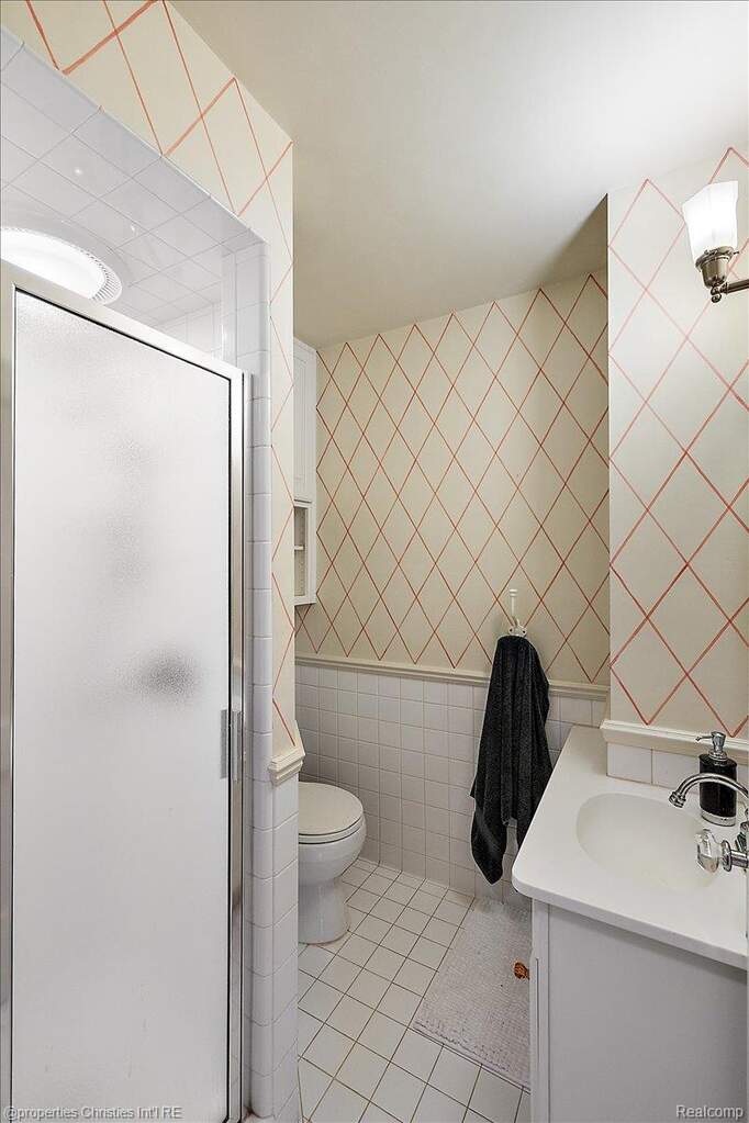 4 Bedroom Single Family Home/House's Image 45