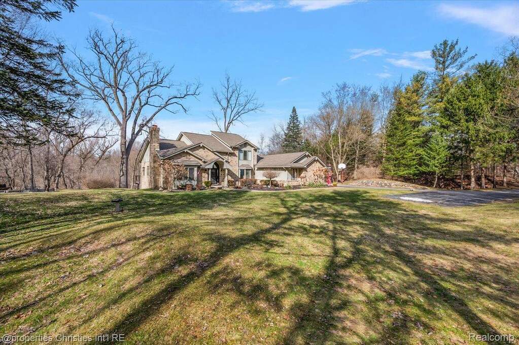 3 Bedroom Single Family Home/House's Image 16