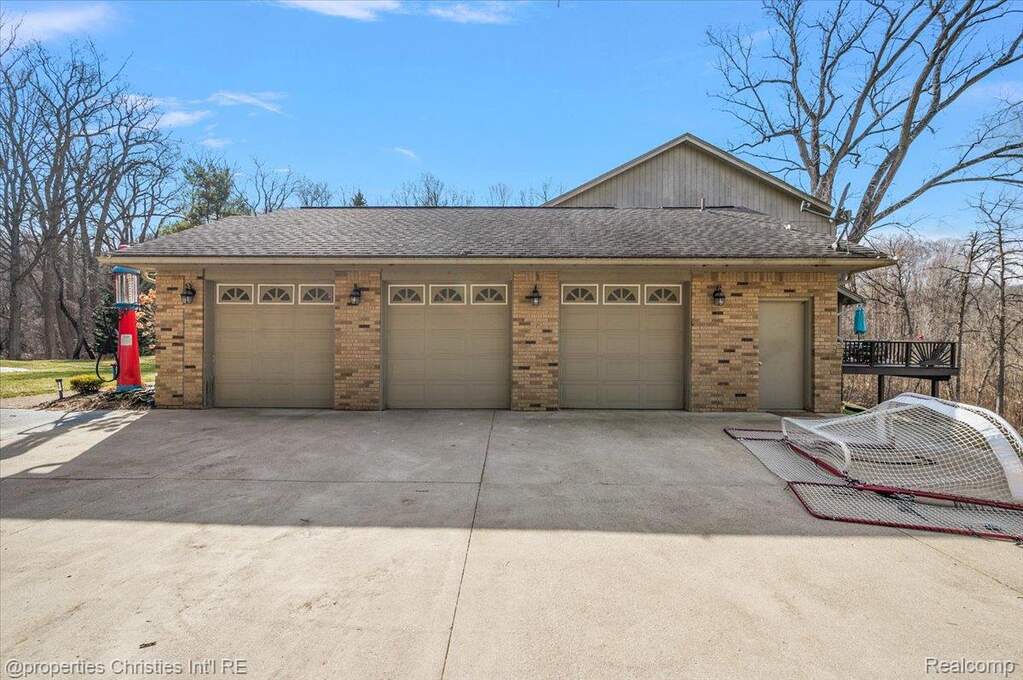 3 Bedroom Single Family Home/House's Image 17