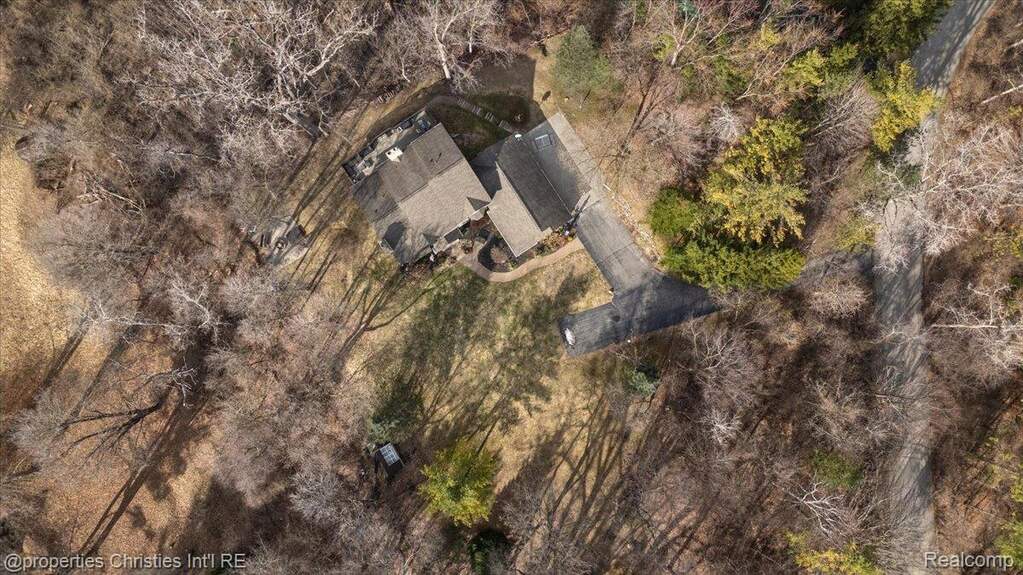 3 Bedroom Single Family Home/House's Image 37