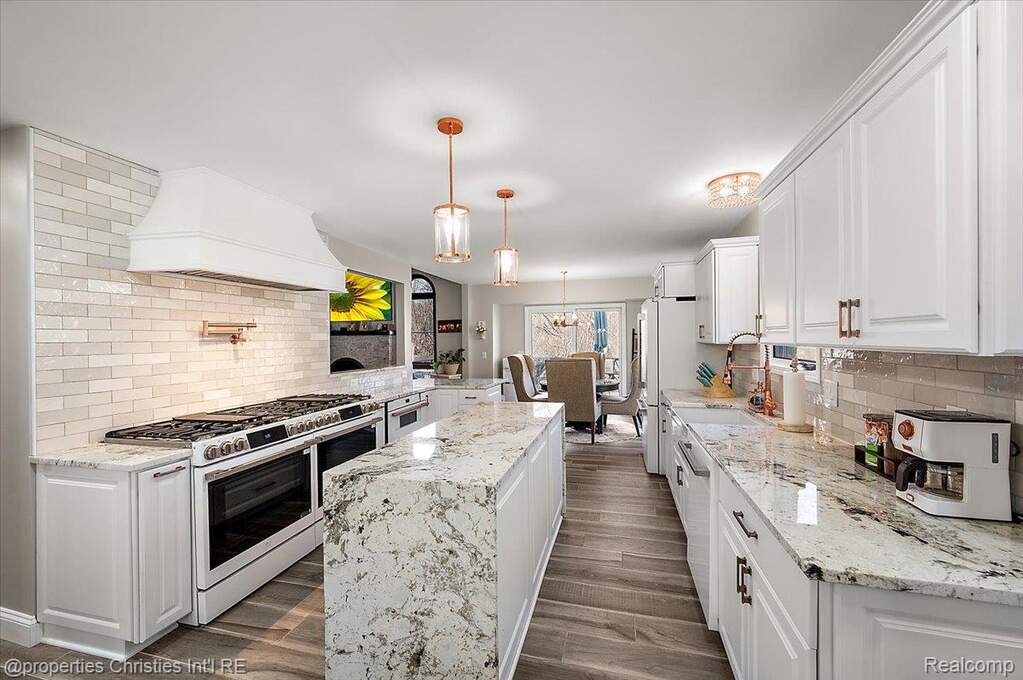3 Bedroom Single Family Home/House's Image 63