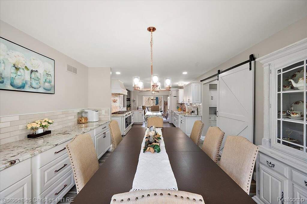 3 Bedroom Single Family Home/House's Image 68