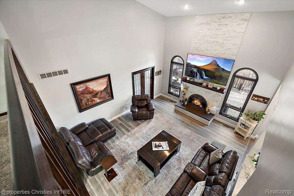 3 Bedroom Single Family Home/House's Image 73