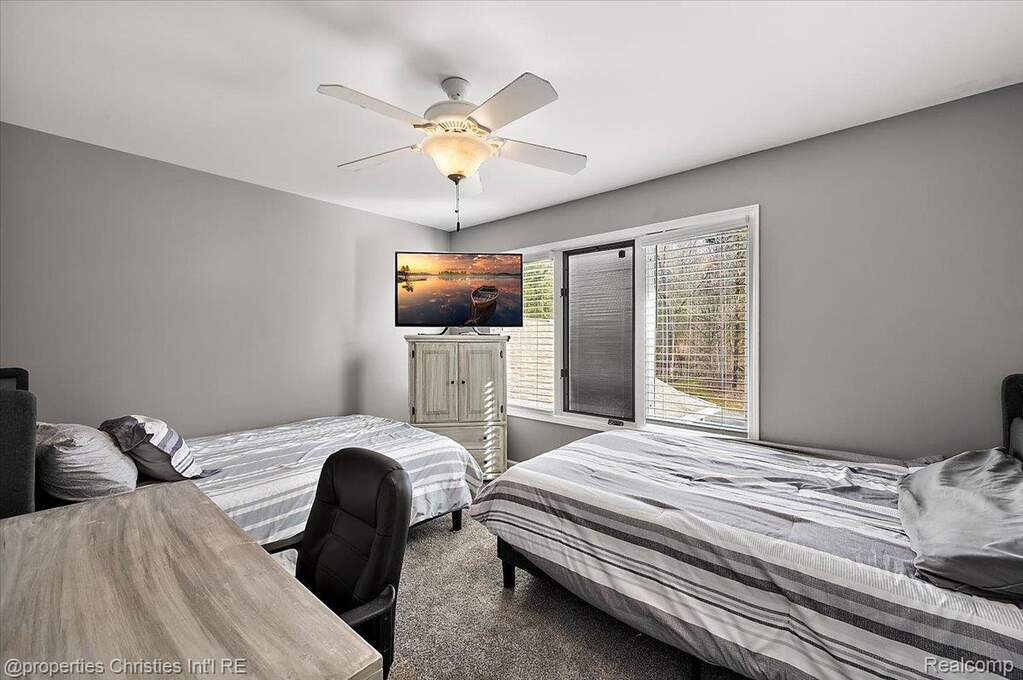3 Bedroom Single Family Home/House's Image 81