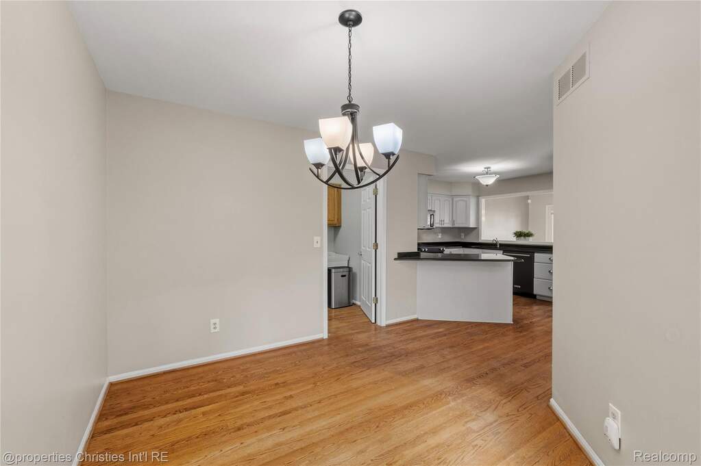 3 Bedroom Apartment/Flat's Image 20