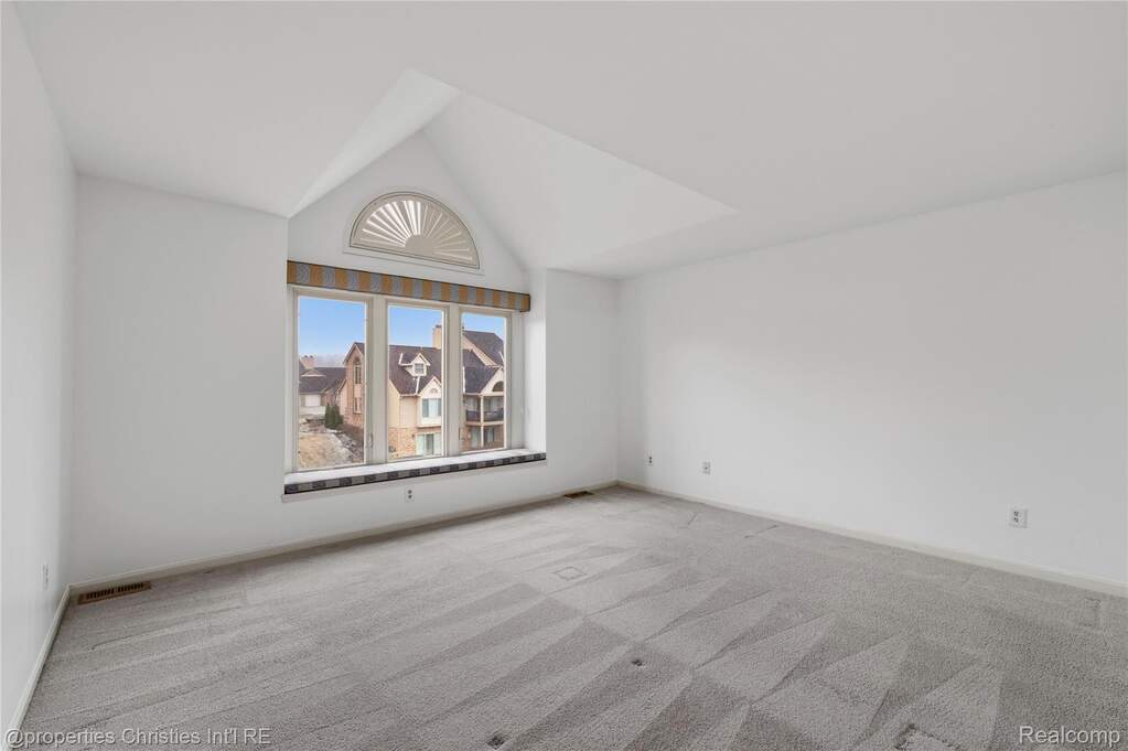 3 Bedroom Apartment/Flat's Image 34