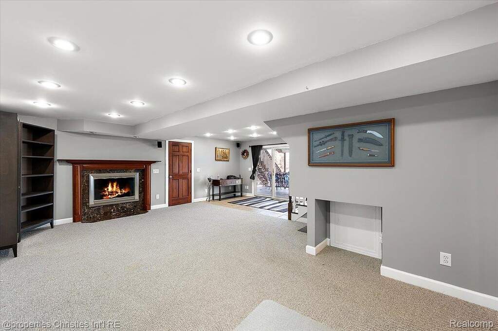 3 Bedroom Single Family Home/House's Image 11
