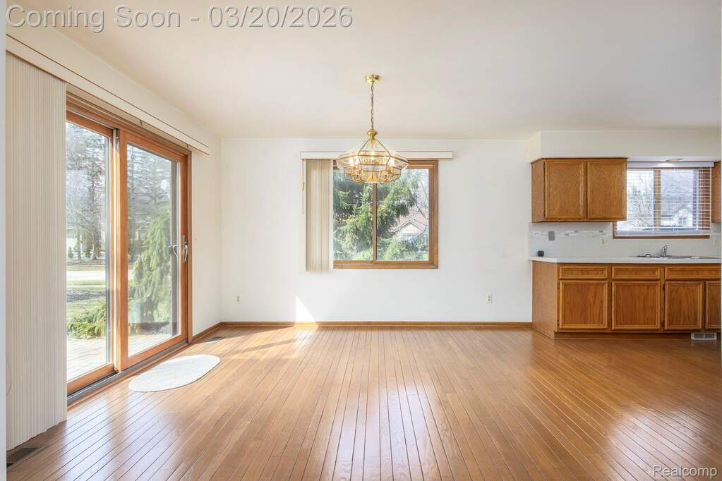 4 Bedroom Single Family Home/House's Image 23