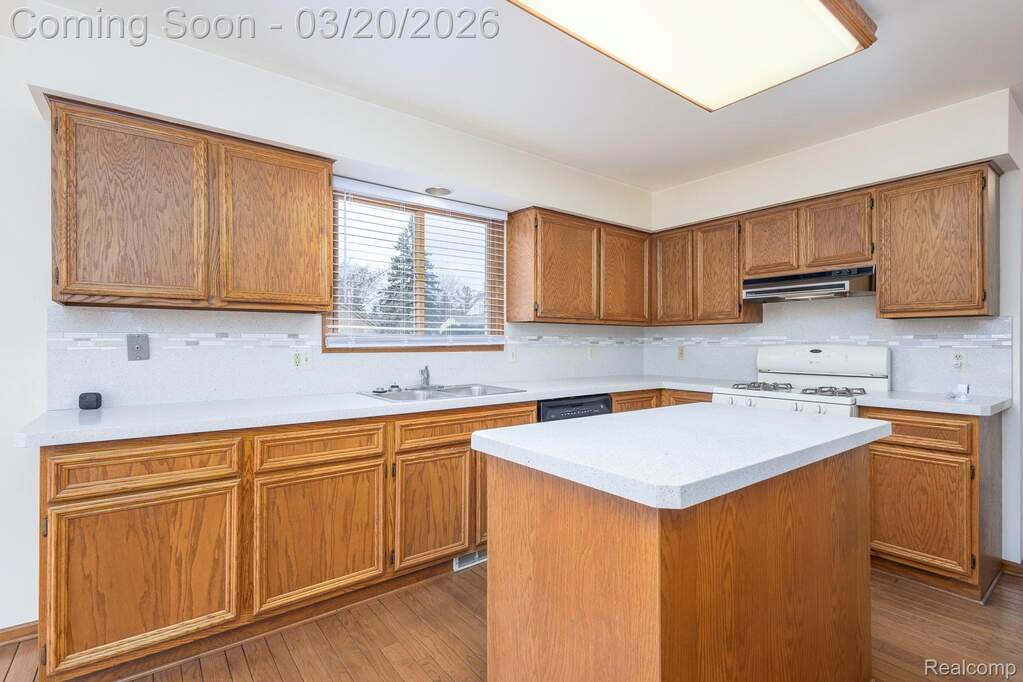 4 Bedroom Single Family Home/House's Image 25