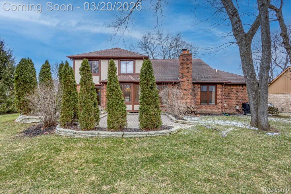 4 Bedroom Single Family Home/House's Image 6