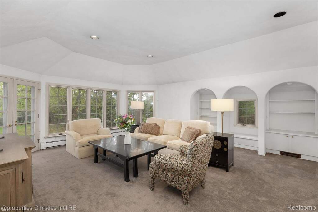 4 Bedroom Single Family Home/House's Image 24