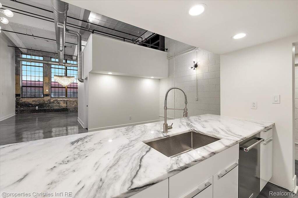 2 Bedroom Apartment/Flat's Image 9