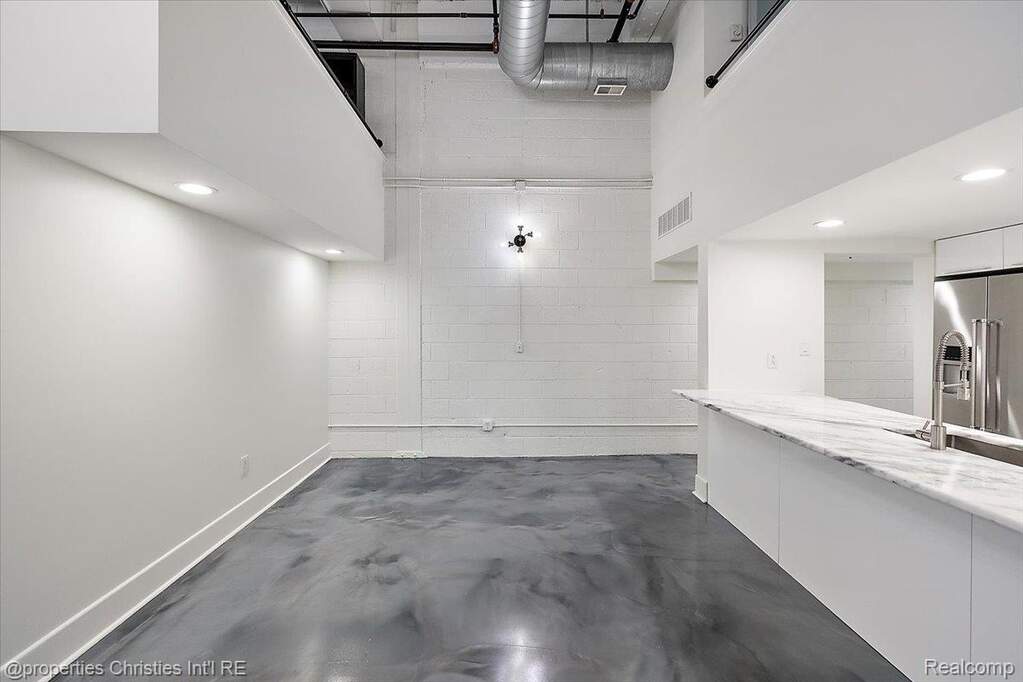 2 Bedroom Apartment/Flat's Image 10