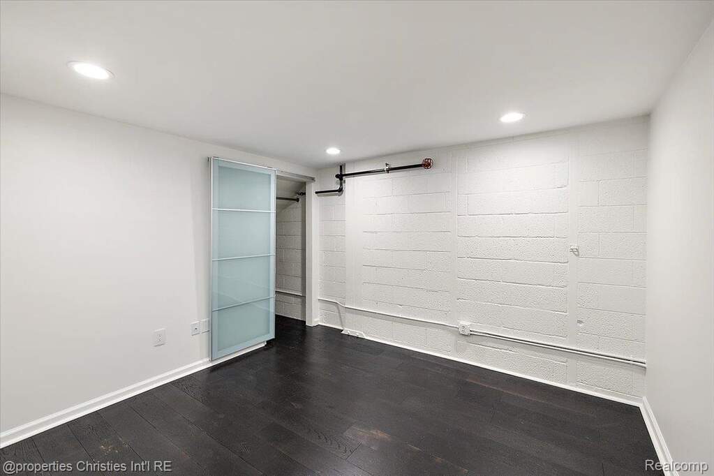 2 Bedroom Apartment/Flat's Image 14