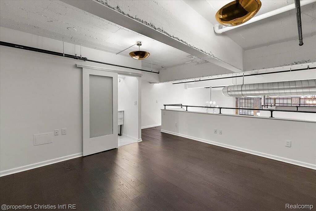 2 Bedroom Apartment/Flat's Image 19