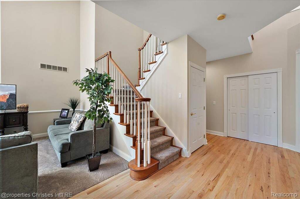 3 Bedroom Villa/Townhouse's Image 14