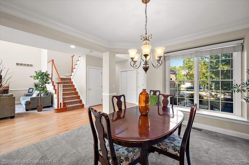 3 Bedroom Villa/Townhouse's Image 16