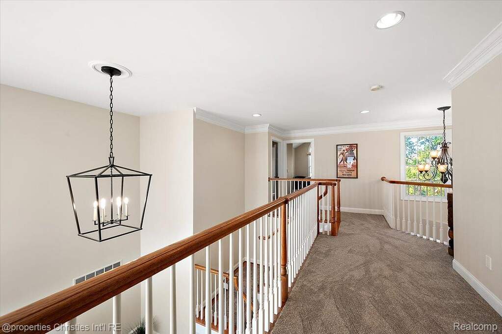 3 Bedroom Villa/Townhouse's Image 41