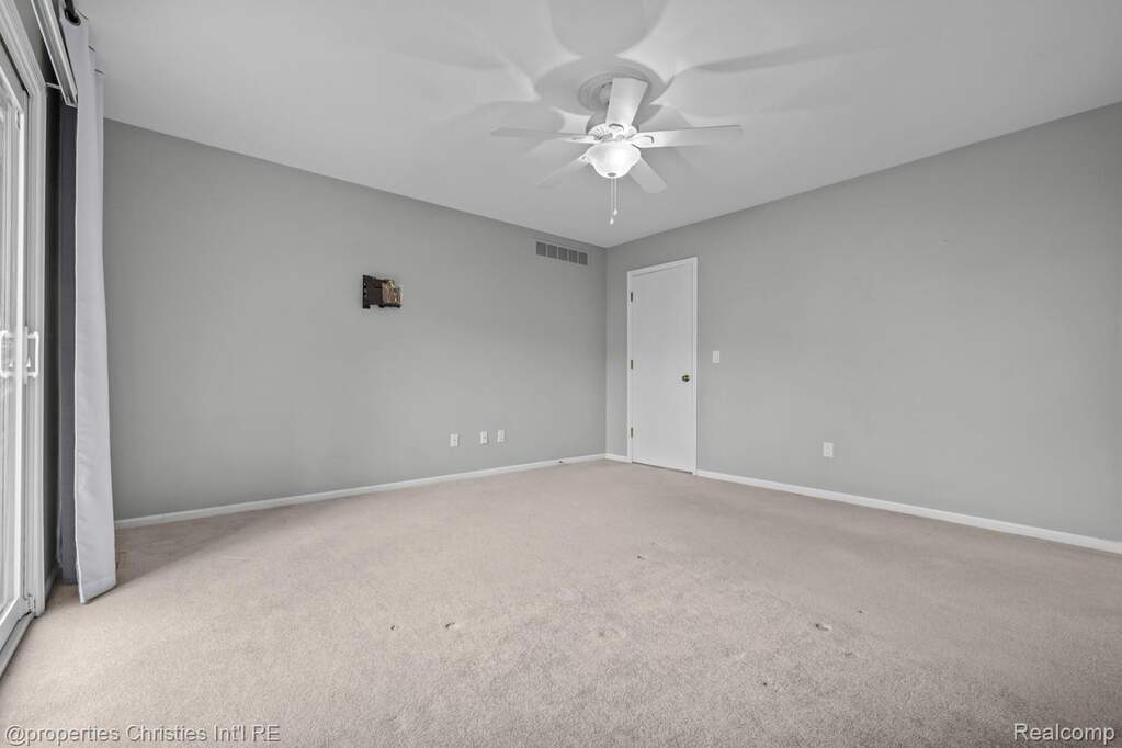 3 Bedroom Single Family Home/House's Image 17