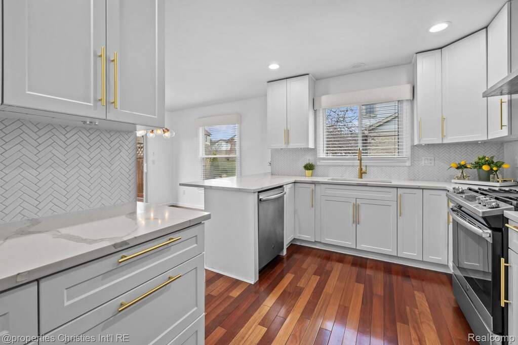Renovated Gourmet Kitchen