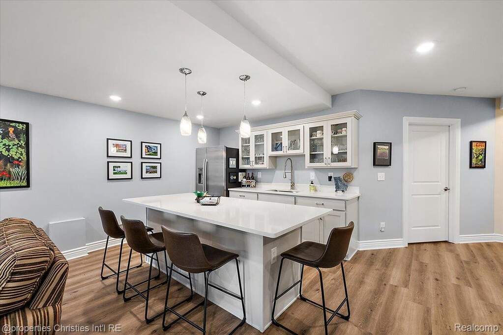 3 Bedroom Apartment/Flat's Image 60