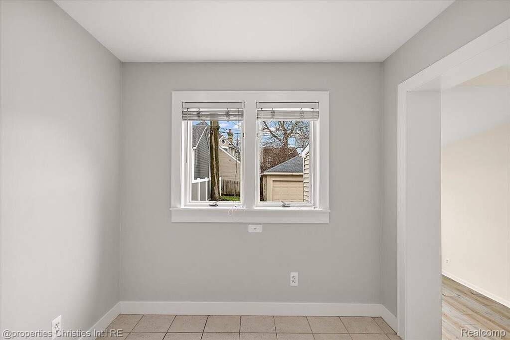 3 Bedroom Single Family Home/House's Image 13
