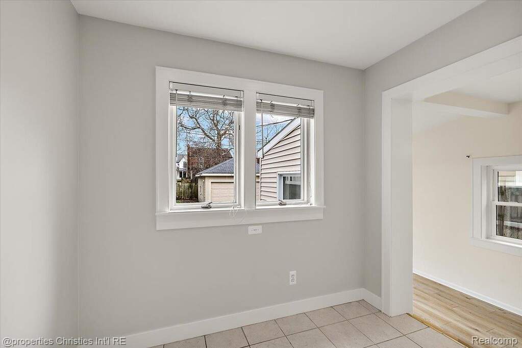3 Bedroom Single Family Home/House's Image 14