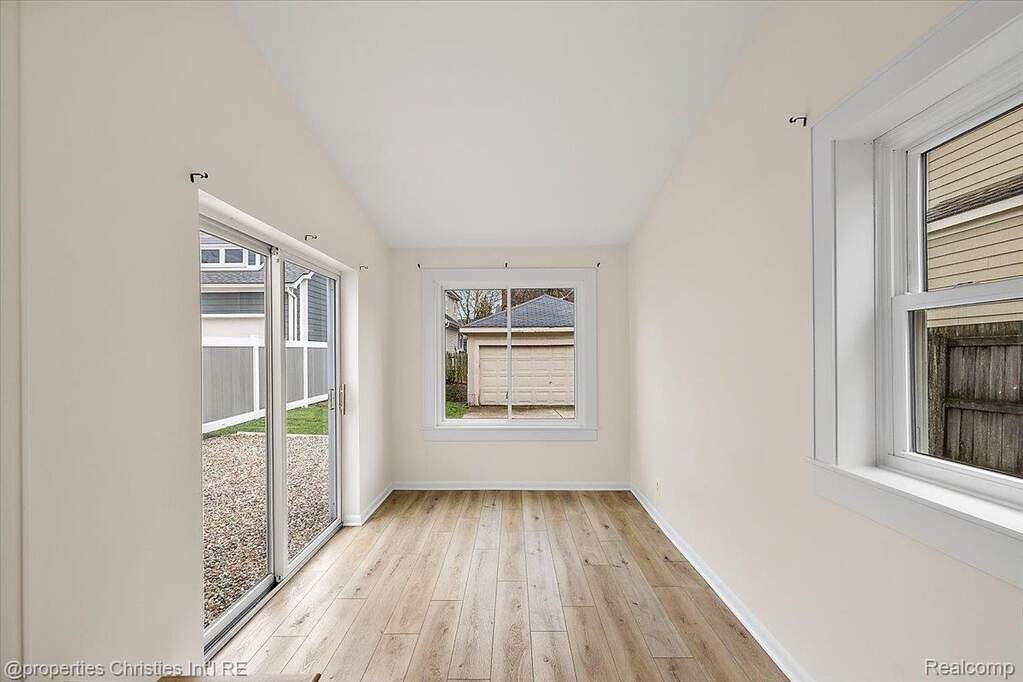 3 Bedroom Single Family Home/House's Image 16