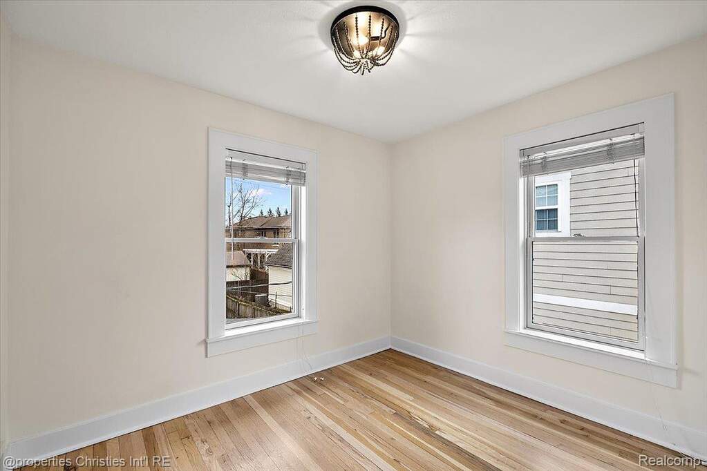 3 Bedroom Single Family Home/House's Image 20