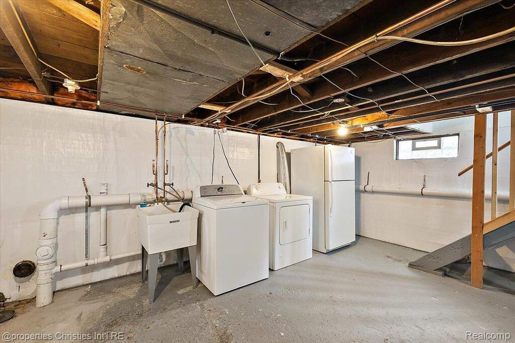 3 Bedroom Single Family Home/House's Image 30