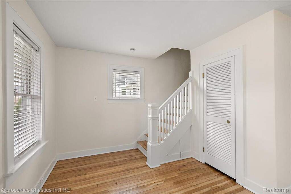 3 Bedroom Single Family Home/House's Image 3