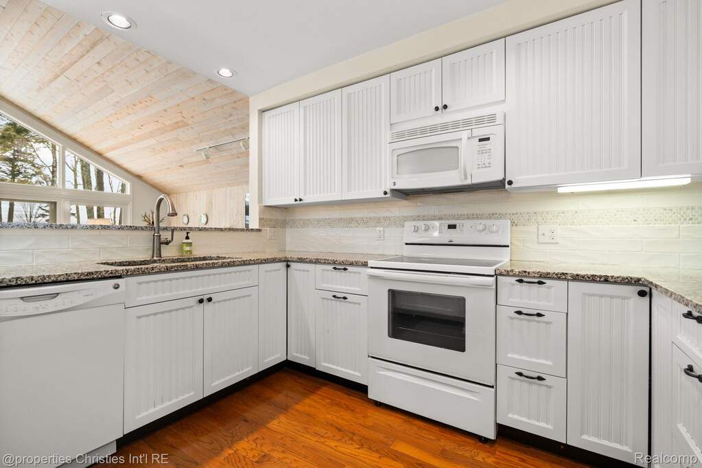 3 Bedroom Apartment/Flat's Image 13