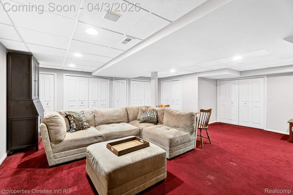 4 Bedroom Single Family Home/House's Image 27