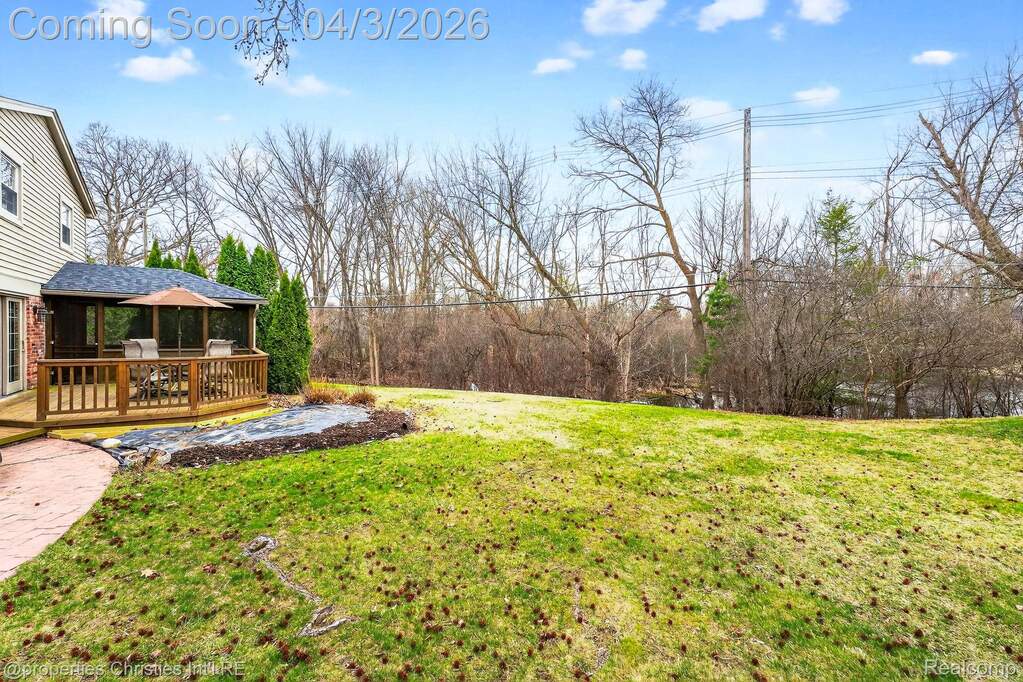 4 Bedroom Single Family Home/House's Image 32