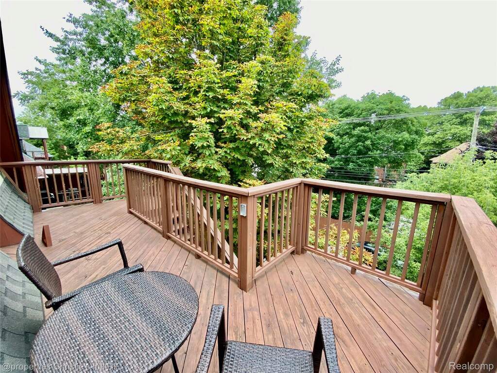5 Bedroom Multi Unit's Image 40