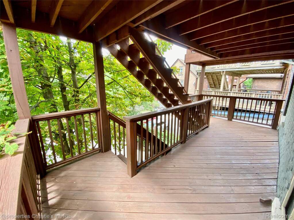 5 Bedroom Multi Unit's Image 42