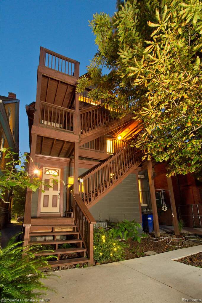 5 Bedroom Multi Unit's Image 45