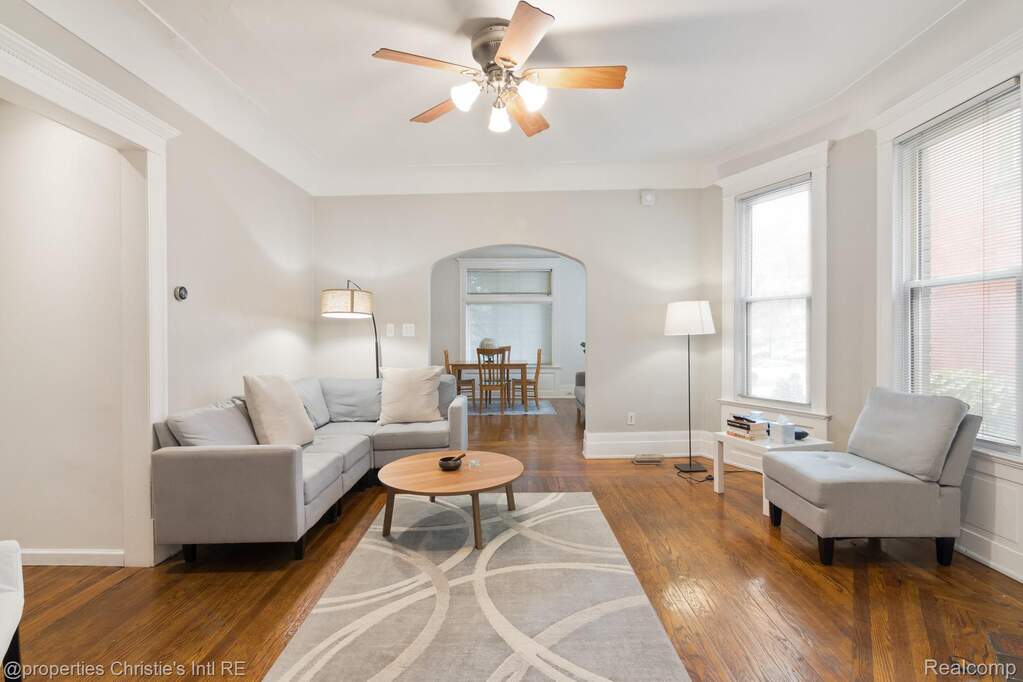5 Bedroom Multi Unit's Image 5