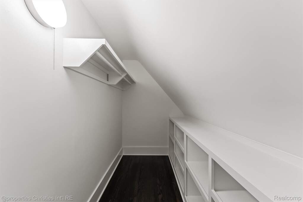 3 Bedroom Single Family Home/House's Image 13