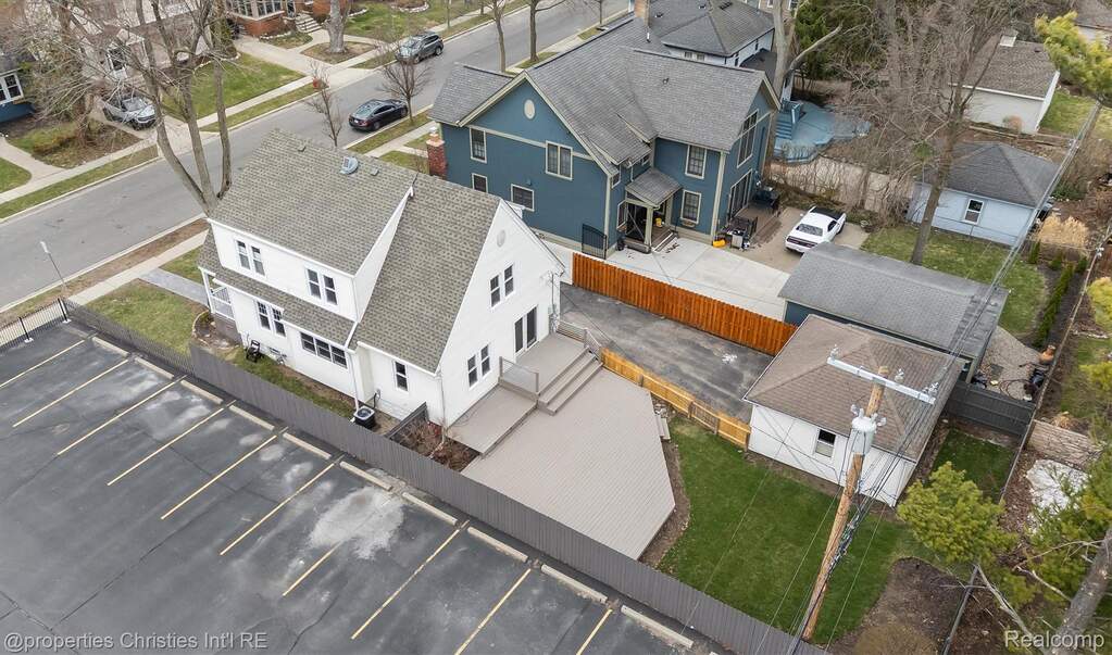 3 Bedroom Single Family Home/House's Image 33